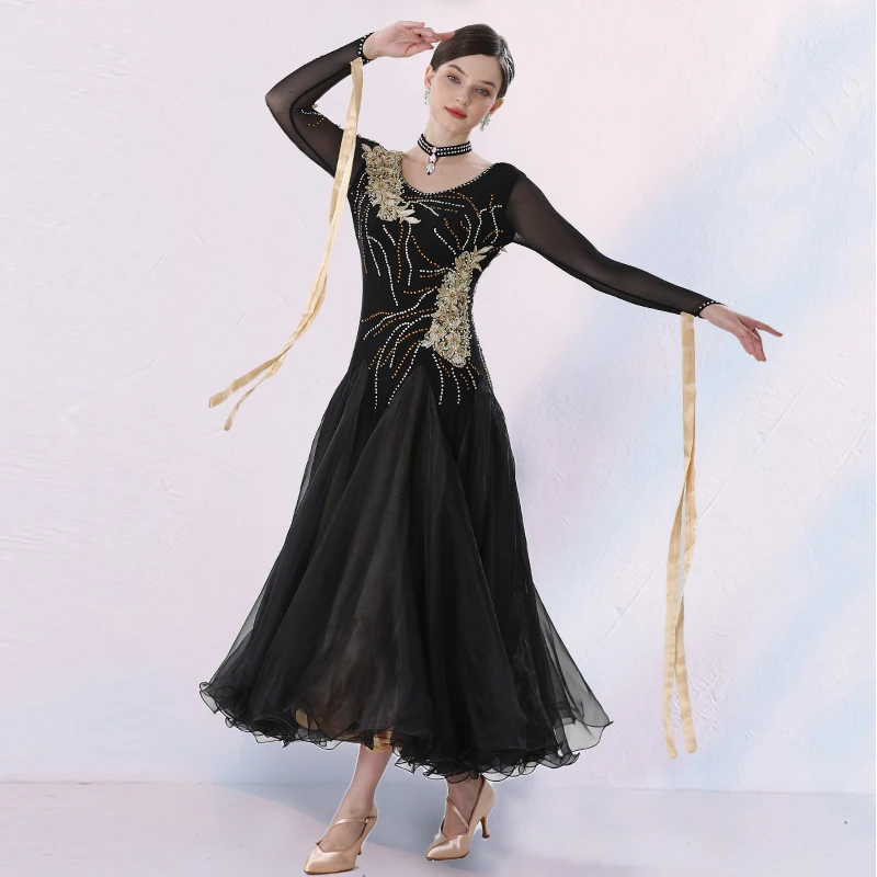 Abito da ballo moderno da donna personalizzato Gonna standard grande altalena Costume da spettacolo per sala da ballo Decalcomania intarsiata con diamanti per adulti