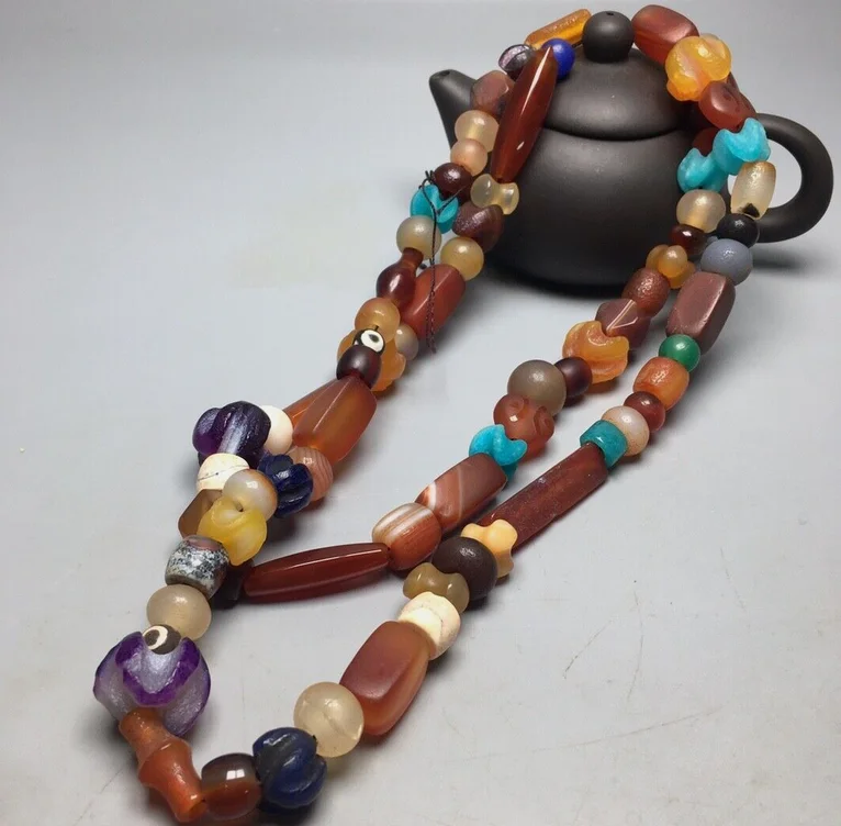 Tibetan Natural Silk Patina Old Agate Dzi * Multiple Types* Beads Necklace M3226