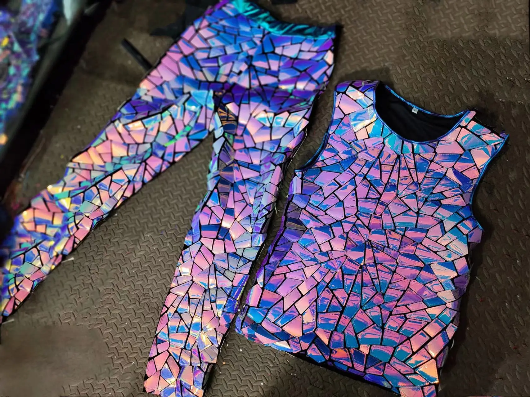 클럽 파티 레이브 페스티벌 의상 남성 DJ 가수 댄서 콘서트 무대 공연 퍼플 레이저 조끼 바지 2PCS 세트 댄스 의상