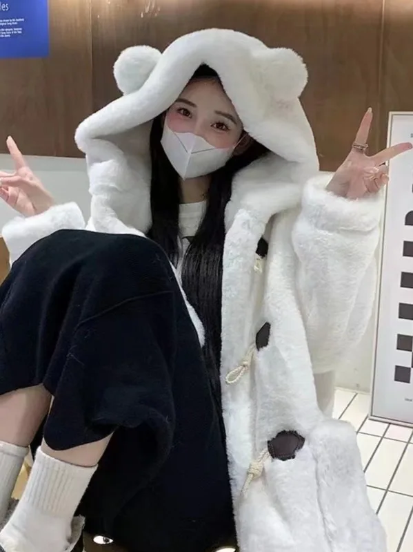귀여운 곰 모양 버튼 양털 자켓 여성용 겨울 신상 부드러운 밀크 디자인 패셔너블 친환경 모피 코트