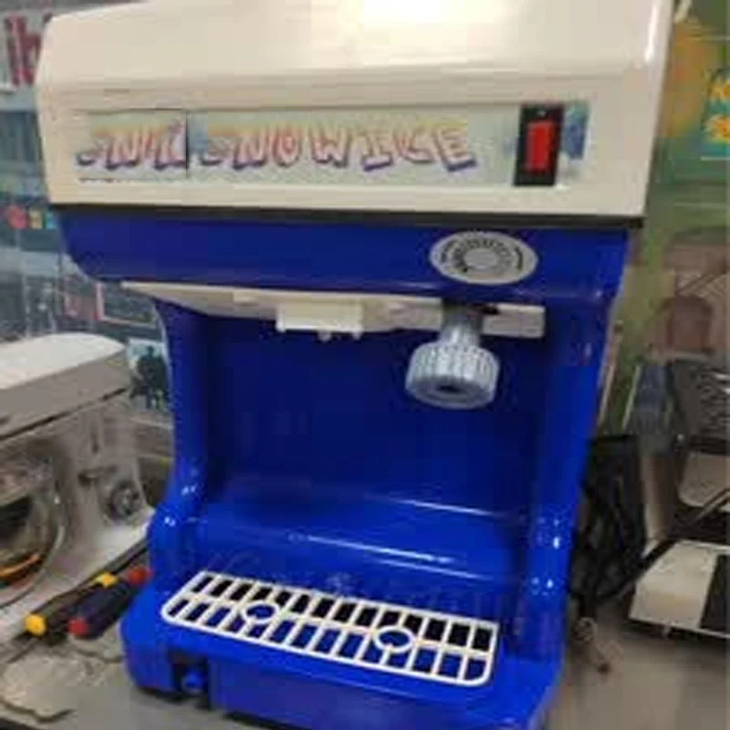 Image of Kommerzielle Eiszerkleinerer-Maschine für Bingsu und Schnee-Eis, Elektrische Eismühle für Eiswürfel