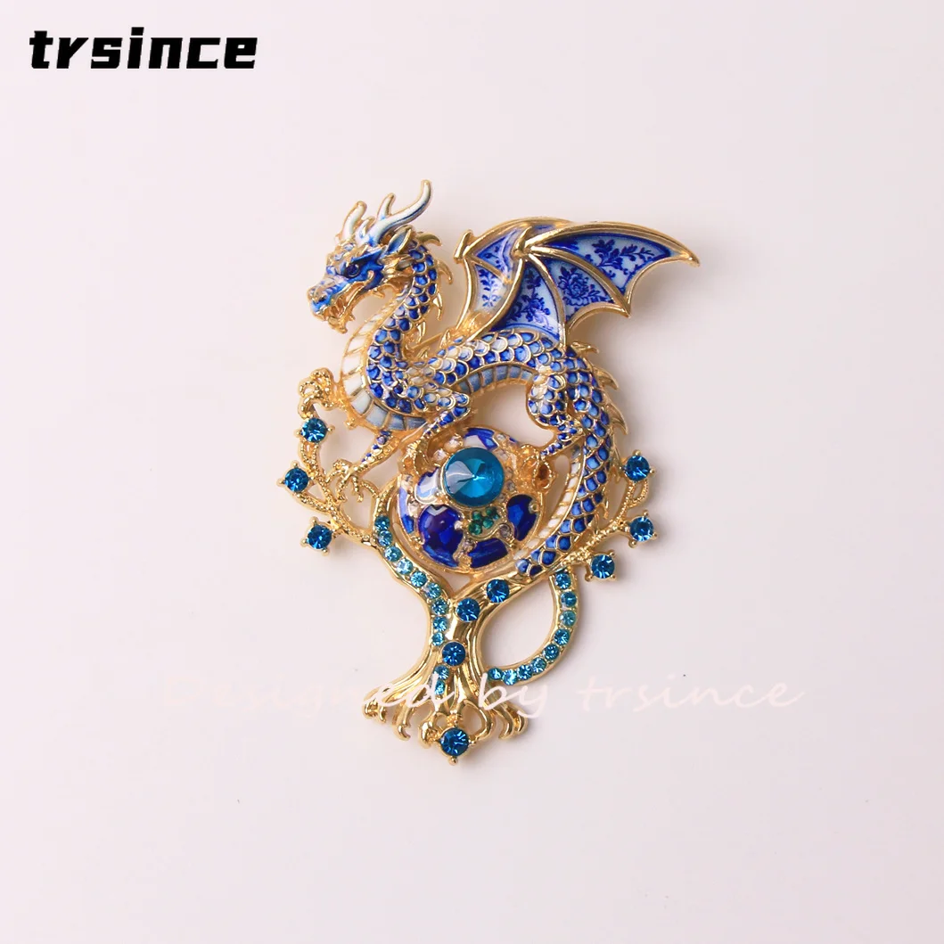 Vintage Chinese Blue White Porcelain Floral Brooches Cute Animal Series Dragon Kitten Bird Crab Lapel Pins Clothing Accessories view 3