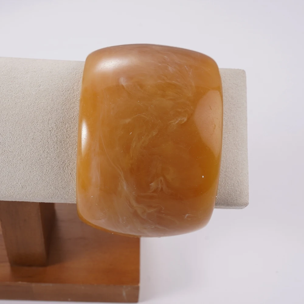 

Bohemian Style Multicolor Geometric Wide Charm Bracelet Fashion Jewelry Accessory Gift for Women Spring/Summer 2025 New Arrival