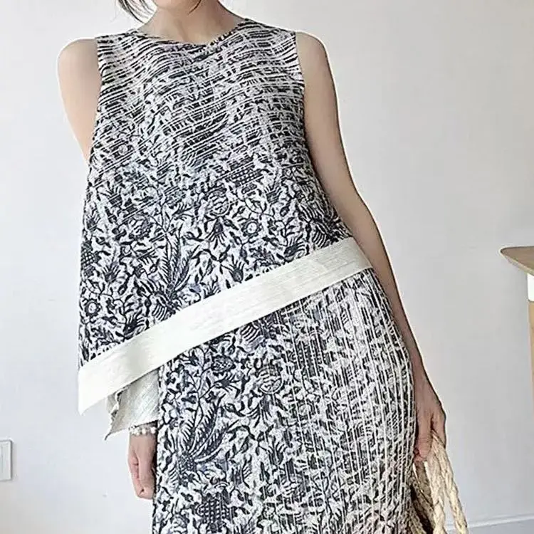 Senior Sense Sleeveless Pleated Blue Printed Women'S Set Irregular Vest + Straight Half Skirt Two Piece 2024 Summer New Set