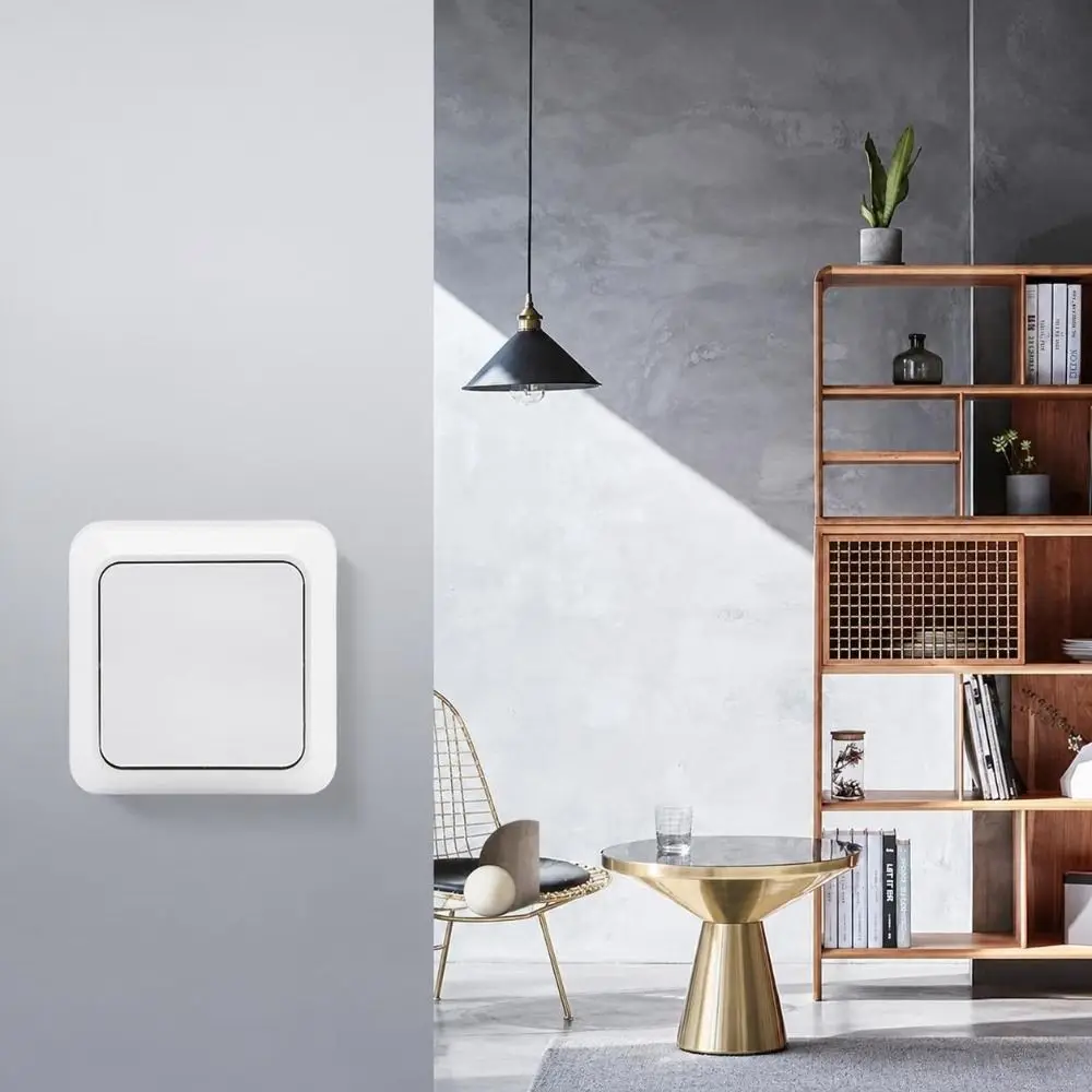 Durable White Wall Switch Wall Surface Mount EU Standard Rocker Light Switch Flame Retardant Button Light Switch