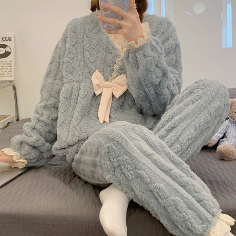 Winter Two-Piece Women\'s Coral Fleece Pajamas Maternity Breastfeeding Cute Padded And Thickened Autumn And Winter Homewear Set