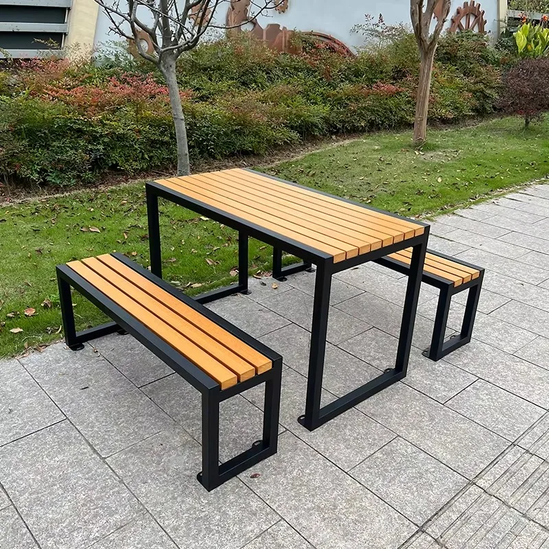 Hot Selling Luxury Modern Outdoor Waterproof Seat Country Wooden Furniture Outdoor Restaurant Wooden Table