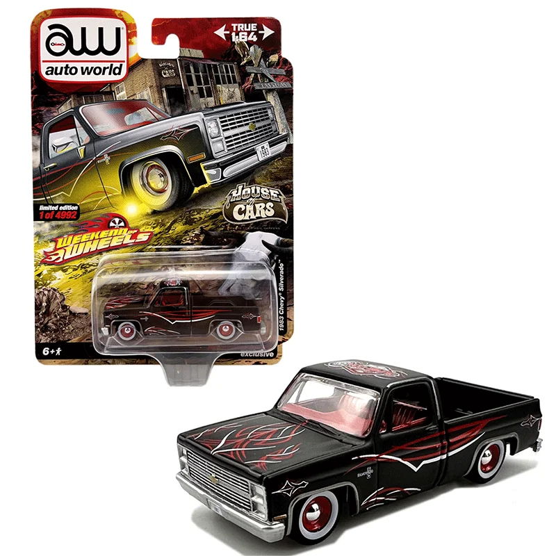 Auto World 1/64 4-1983 Silverado Weekend of Wheels Limited Edition alloy Car model toy collection Children gift