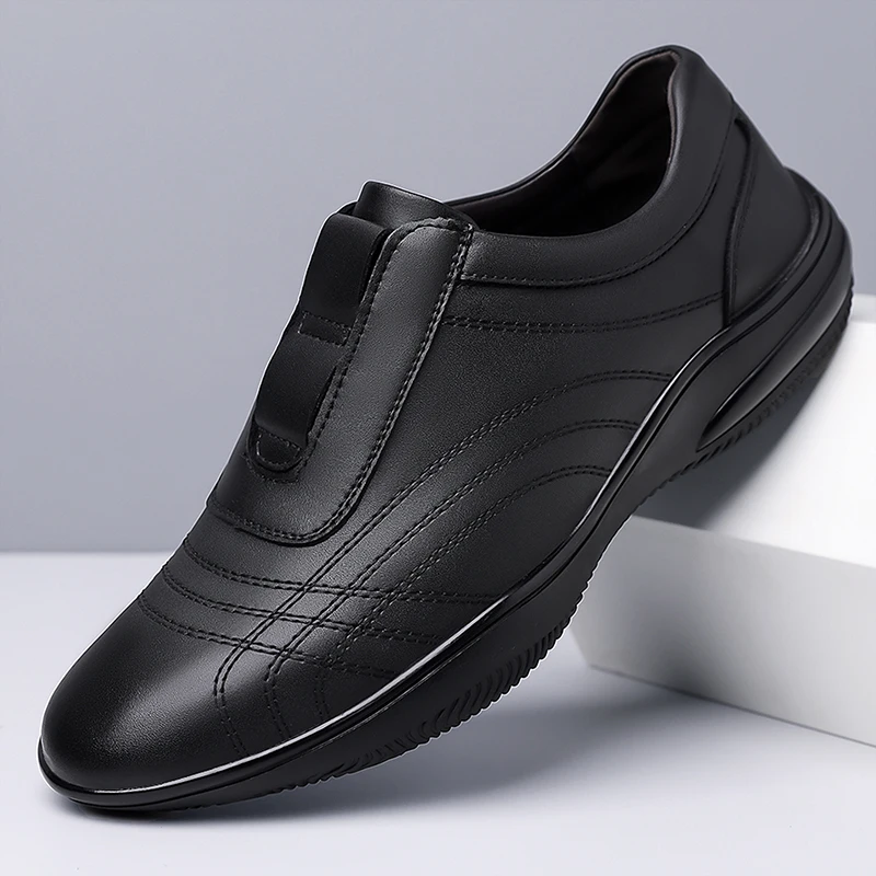 

Brand Outdoor Mens Hollow Breathable Lace Up Sports Shoes Summer New Men Fashionable Lightweight Casual Soft Soled Leather Shoes