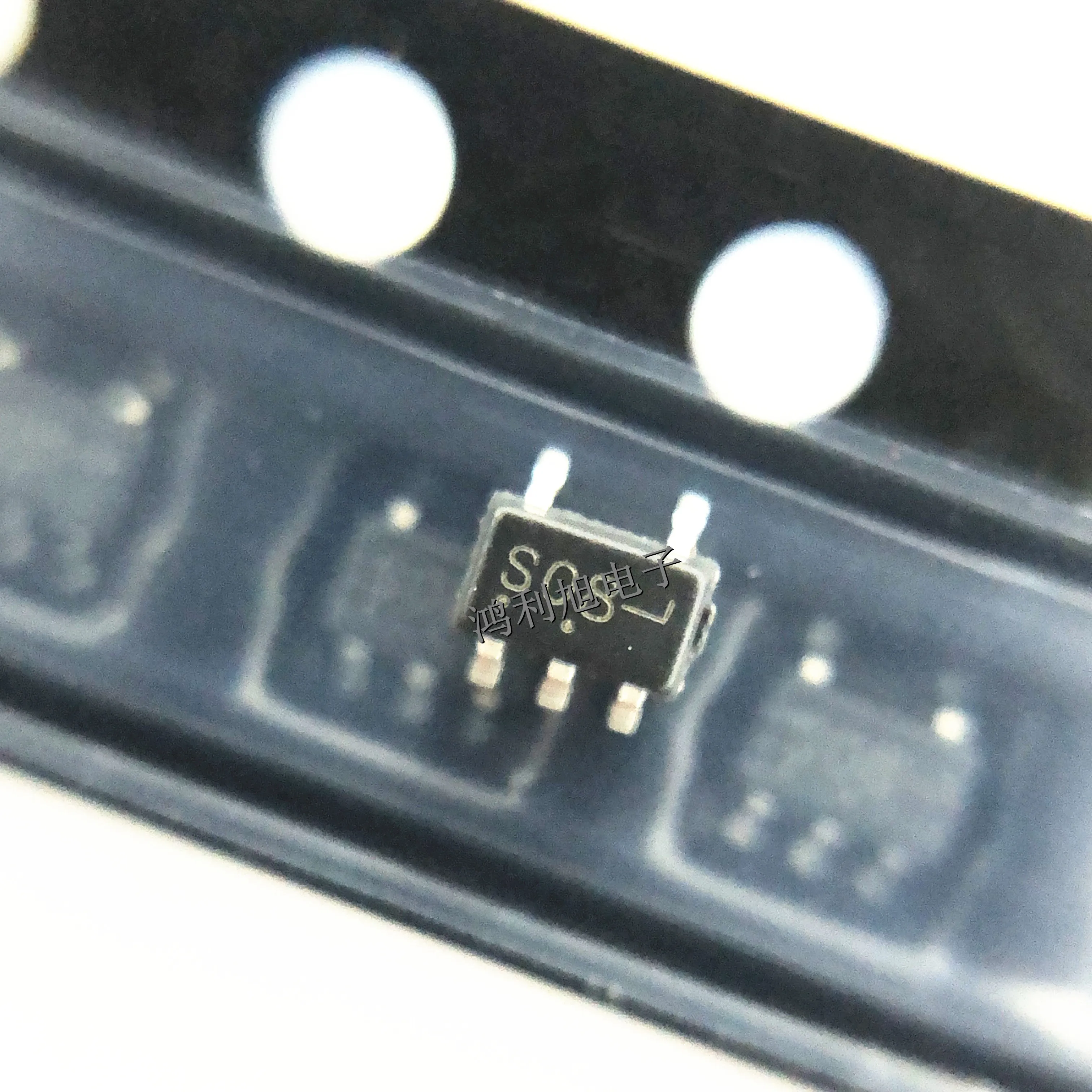 

20pcs/Lot NC7S08P5X SC-70-5 MARKING;S08 Series 6 V Surface Mount TinyLogic HS 2-Input AND Gate