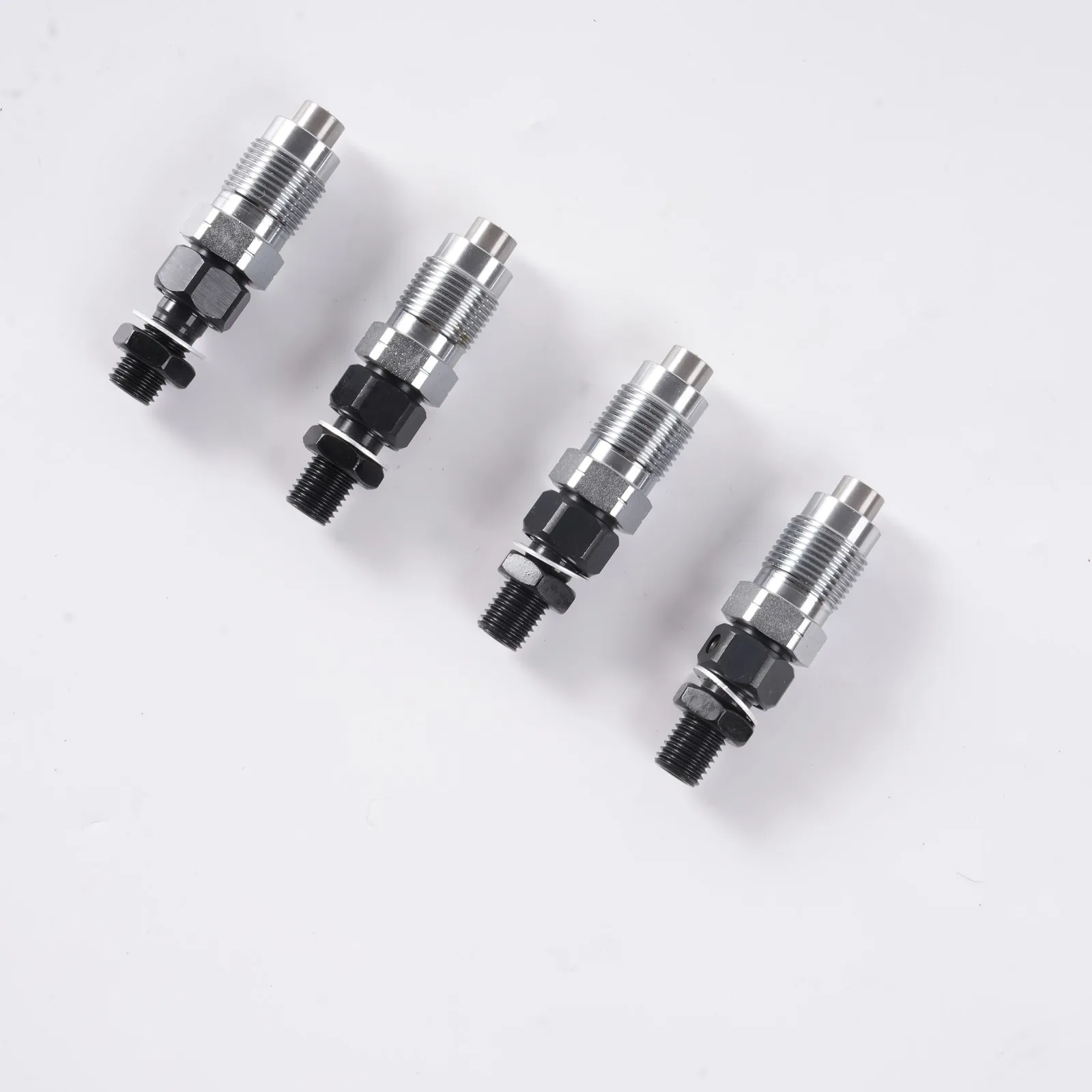 

4Pcs Fuel Injector 6672405 FOR Bobcat Kubota V1505 V1505T Engine