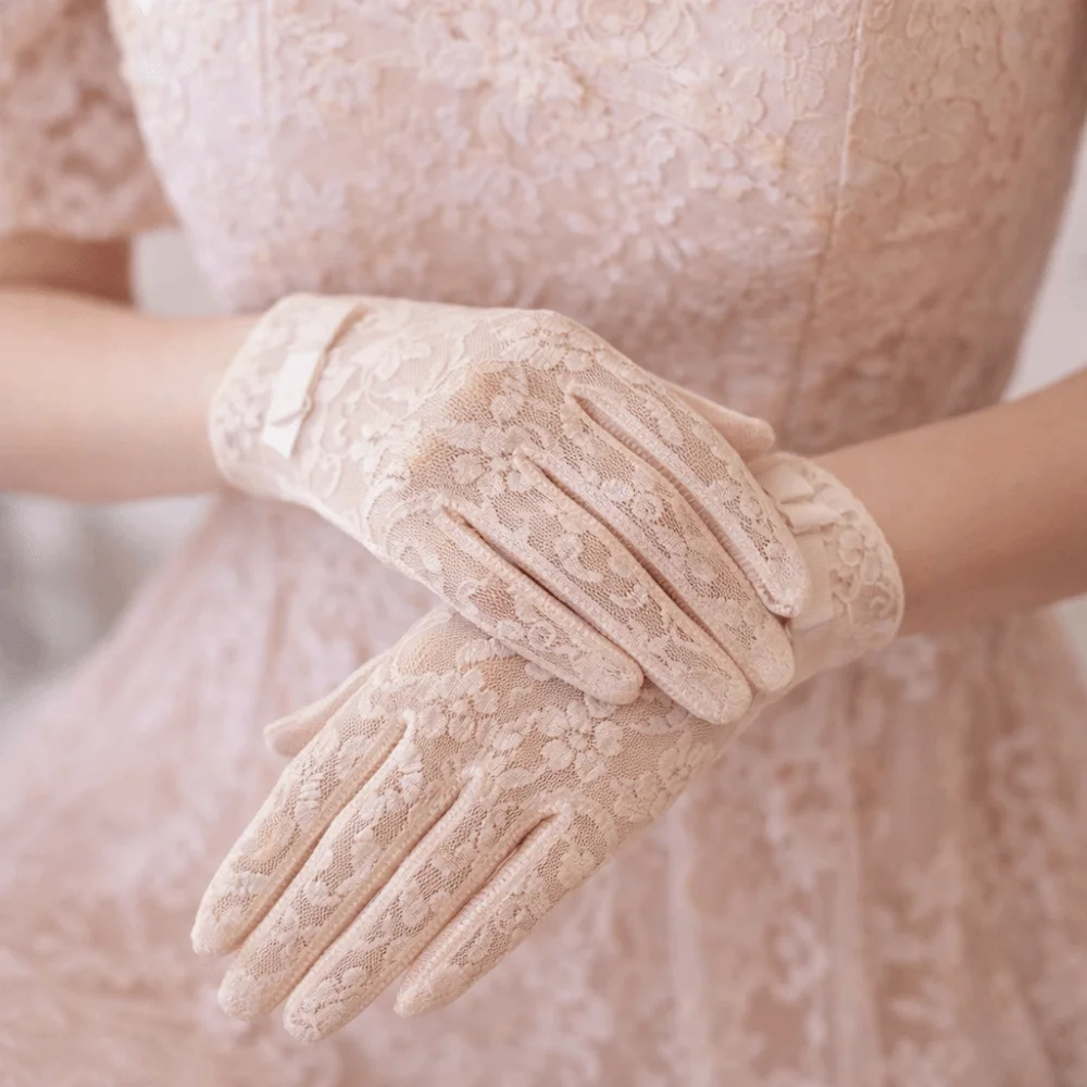 

Anti-skid Women Sun Protection Gloves Full-finger Design Lace Anti Ultraviolet Gloves Sunscreen Thin Material