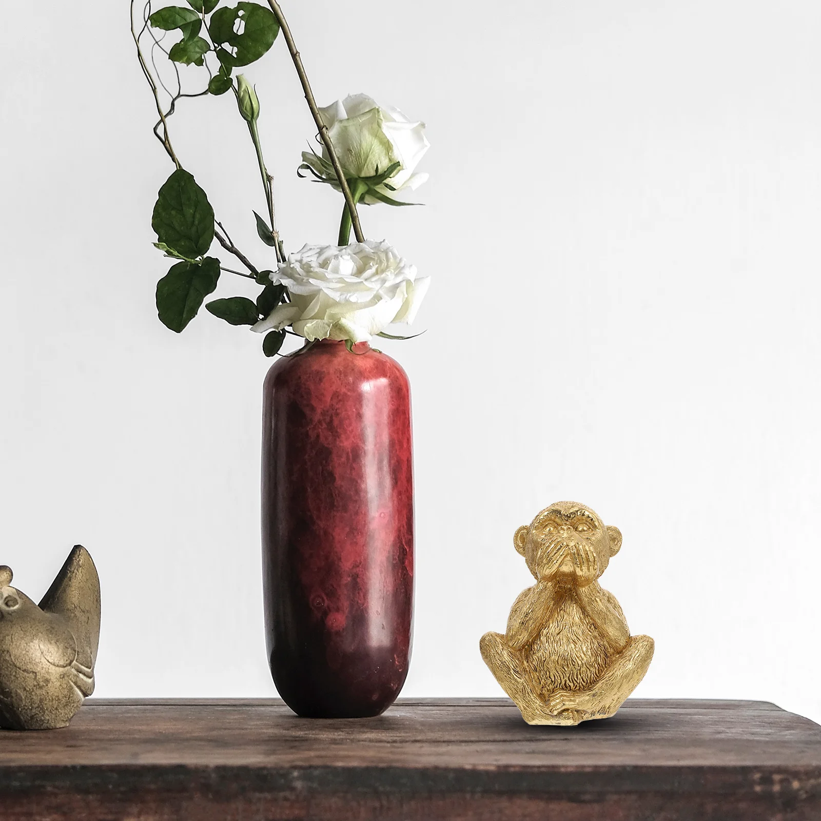 

Desktop Monkey Shaped Resin Ornament Fine Craftsmanship Brightens Room Office Space Portable Compact Decorative Artwork