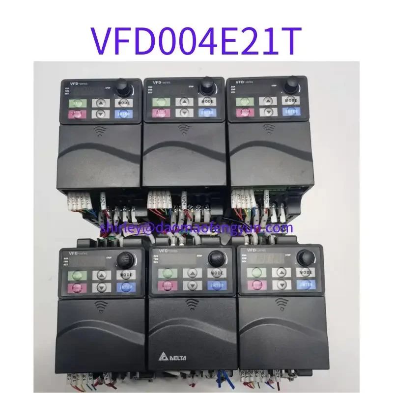 

Used Inverter VFD004E21T 0.4kW 220V Test OK