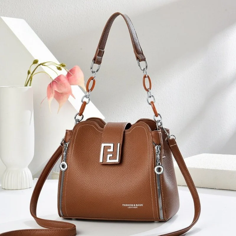 

Famous Designer Women's Handbag Leather Shoulder Bag Classic Elegant Popular Style For Fashionable Ladies