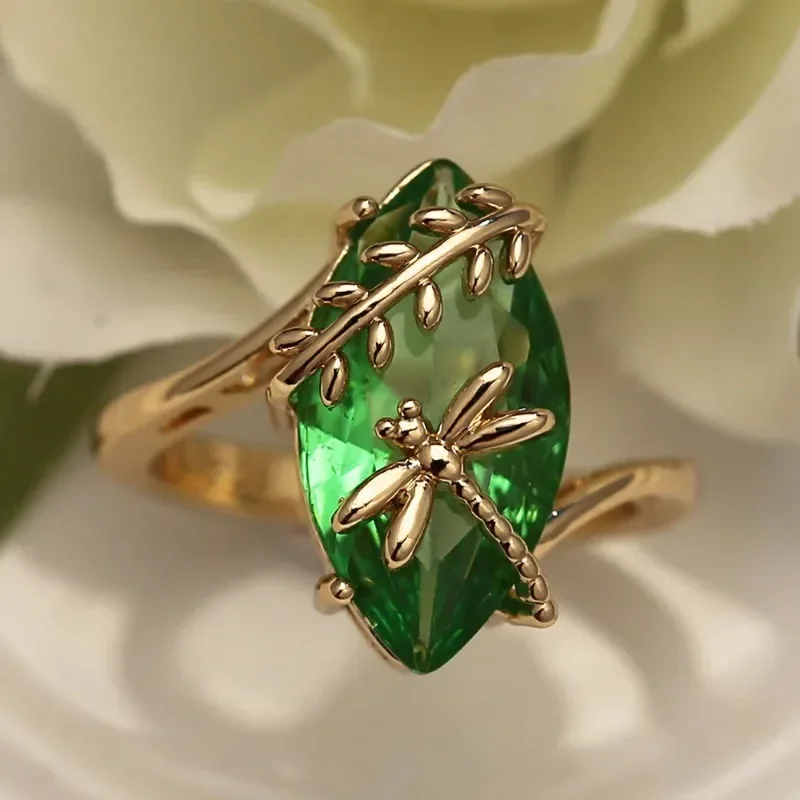 

Jianjie Women's Gold Dragonfly Pattern Ring Green Zircon Inlaid Dainty Adjustable Ring Wear Party Jewelry Accessories Gift