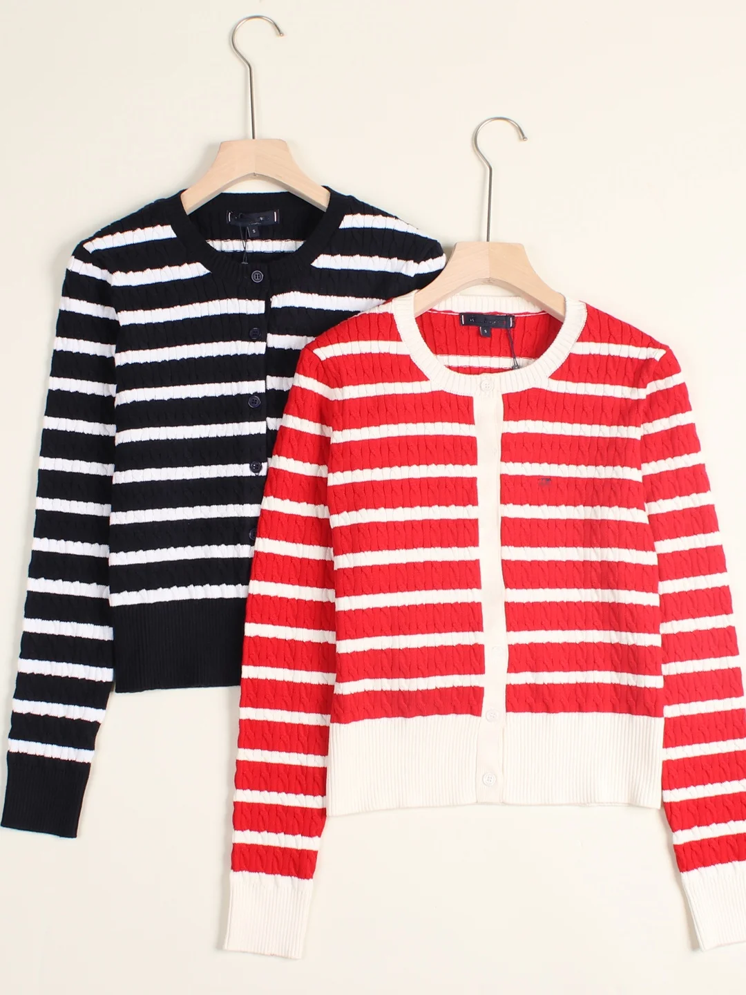 2026 College Style Color Block round Neck Long Sleeve Women's Knitted Cardigan Versatile Striped Fashionable Cotton Top