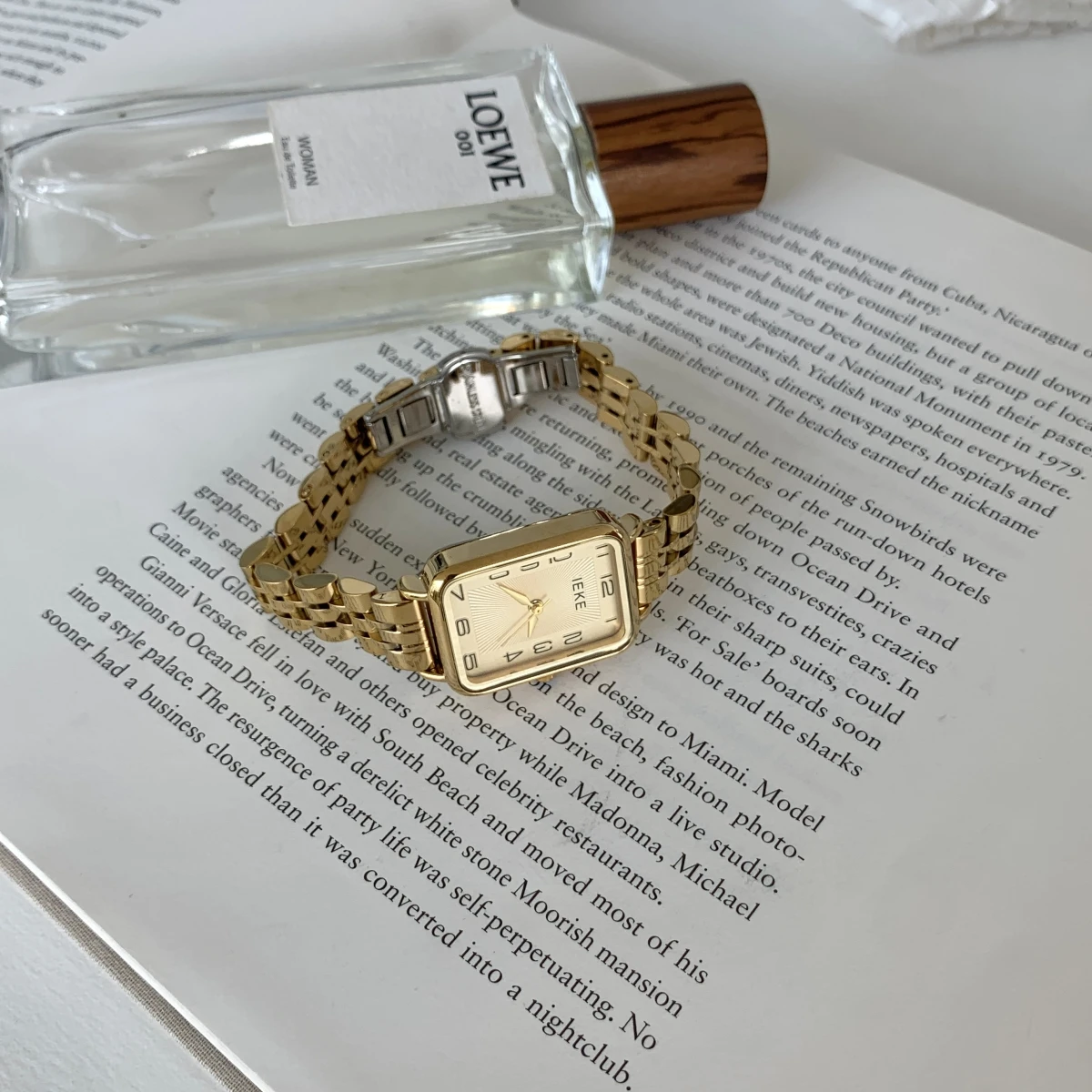 

Women'S Watch Student Style Light Luxury Retro Simple Elegant High-End Small Gold Watch, Exquisite, Versatile For The Workplace.