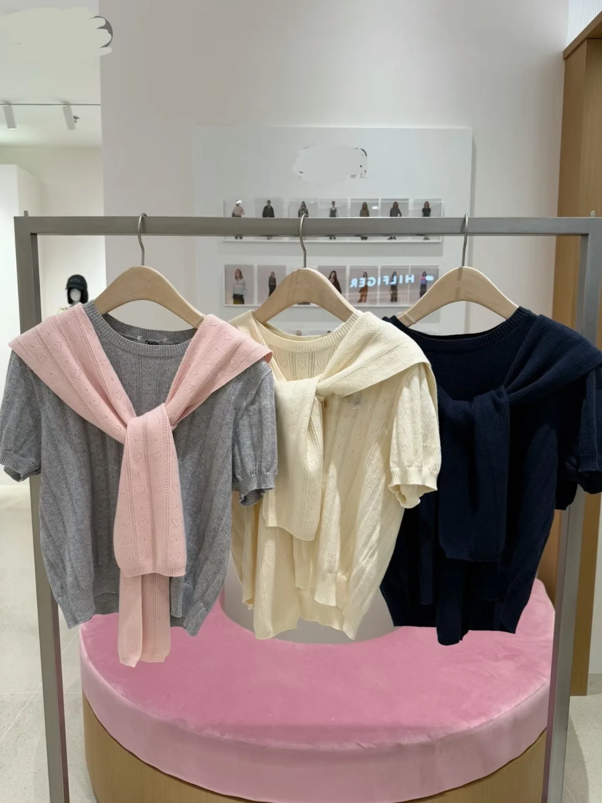 

Women's Knitted ort Sve T-irt Letter Heart Hollow out Slim Fit Base Layer Top Cotton Spring Commute Sle round Ne