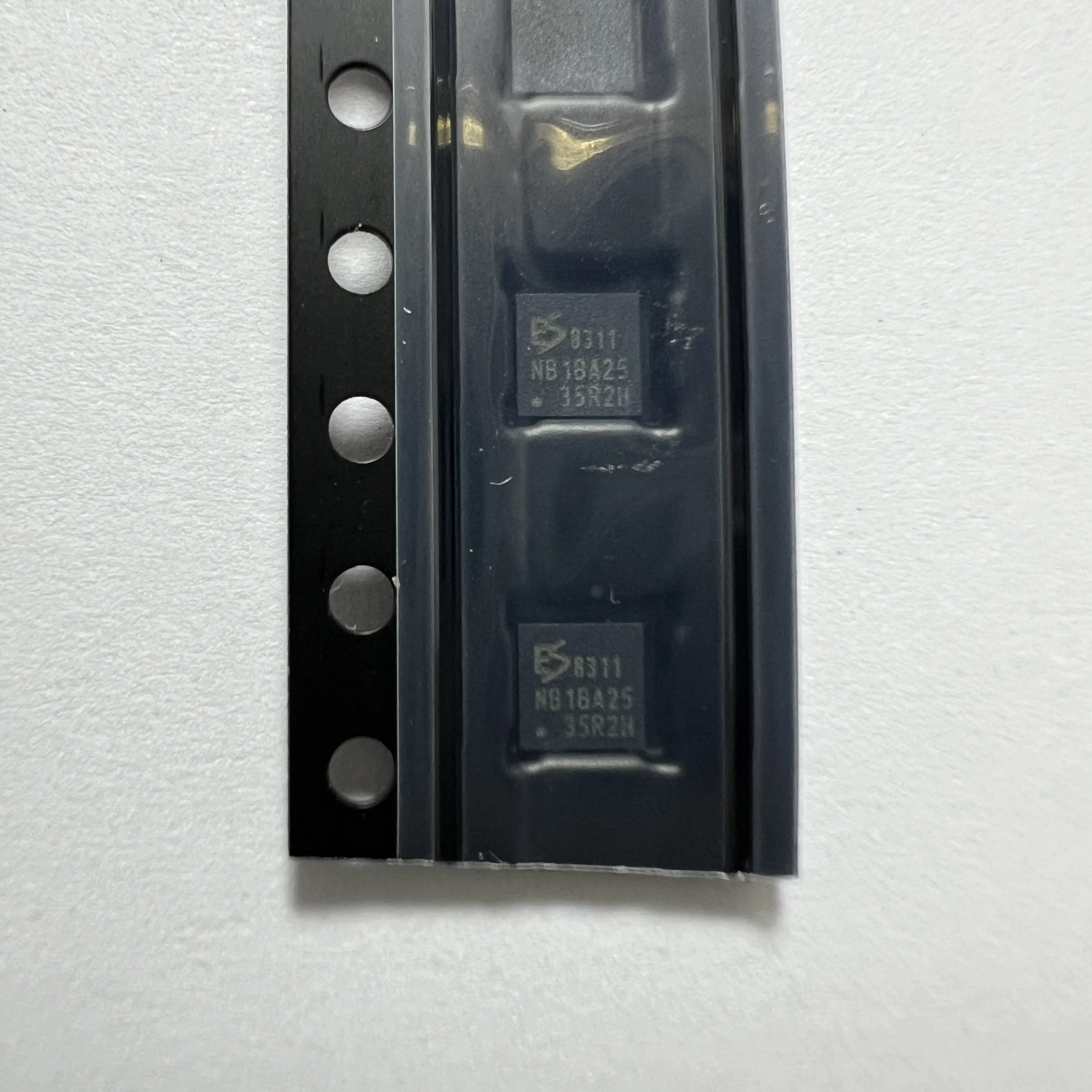 

10PCS/LOT ES8311 (Signal switch/codec/multiplexer)