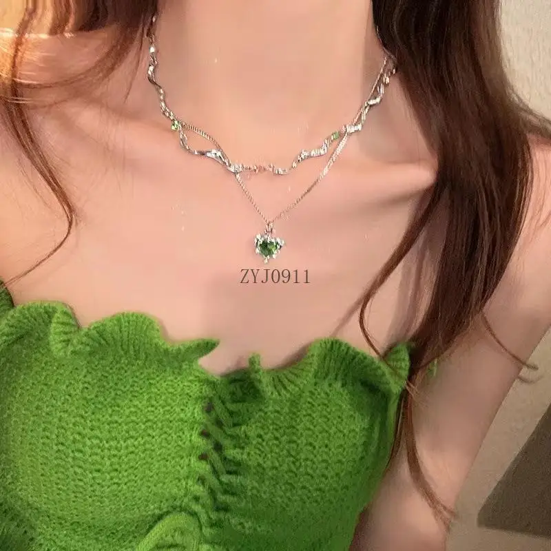 Y2K موضة الصيف طبقة مزدوجة سلسلة الأخضر كريستال قلادة للنساء الحلو كول الخوخ القلب سلسلة الترقوة المجوهرات الجمالية