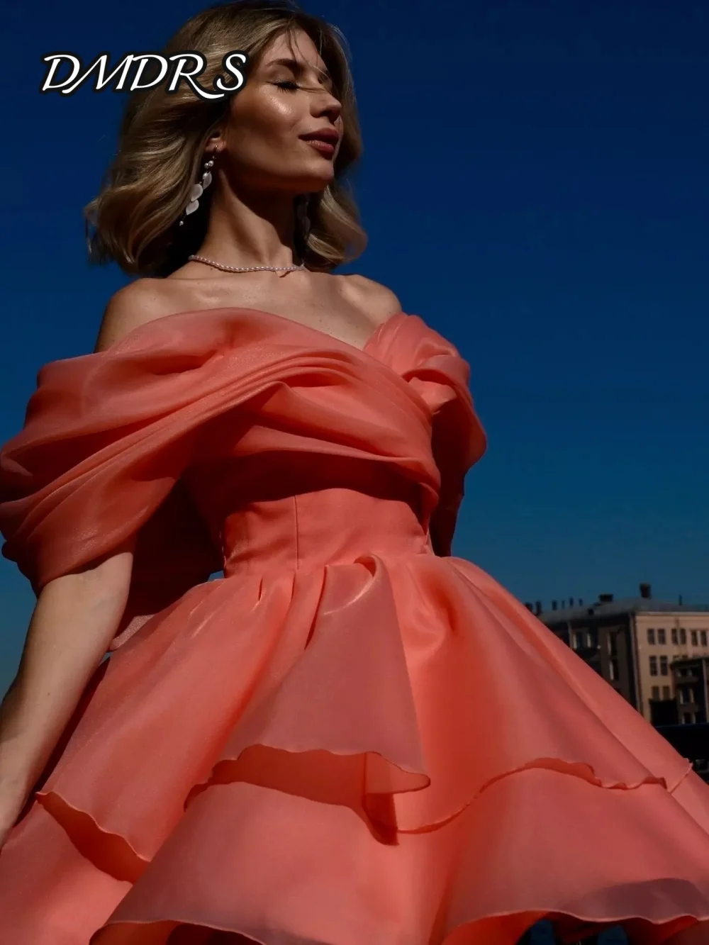

Romantic Off-shoulder Evening Dress Luxurious Short-sleeved Party Gown Classic A-Line V-neck Floor-Length Party Dresses فساتين س