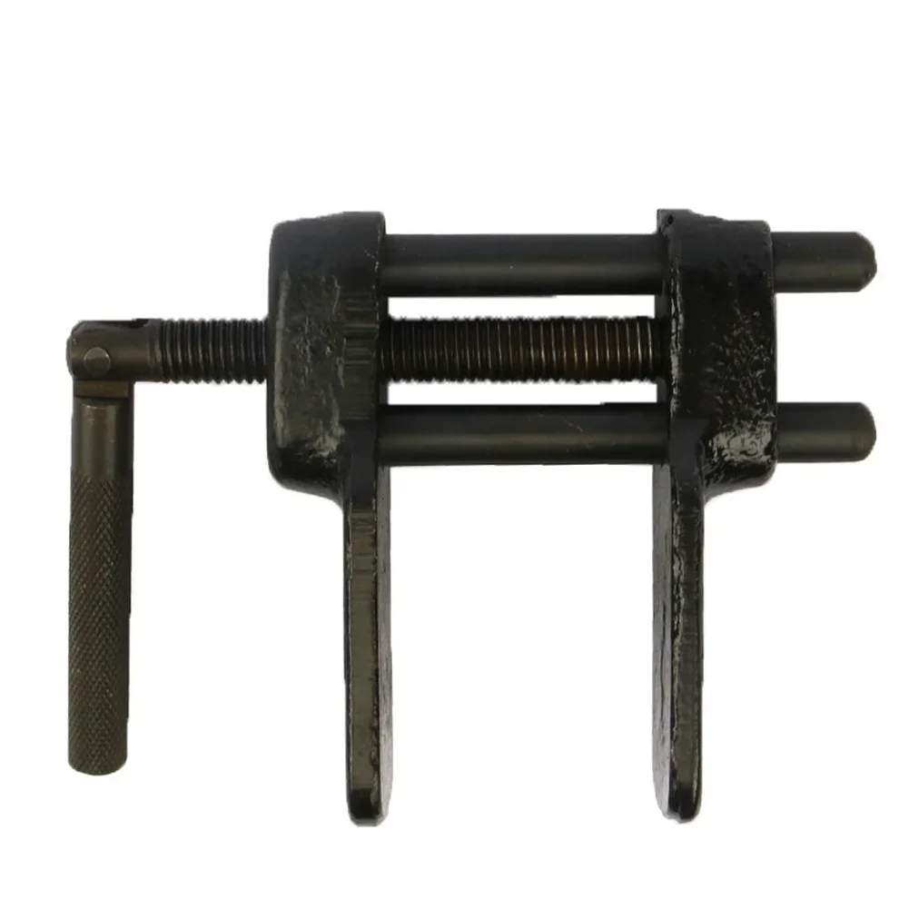 

Car Disc Brake Caliper Adjustment Tool Kit With Thickened Duck Foot Design And Smooth Threaded Mechanism For Brake Repair