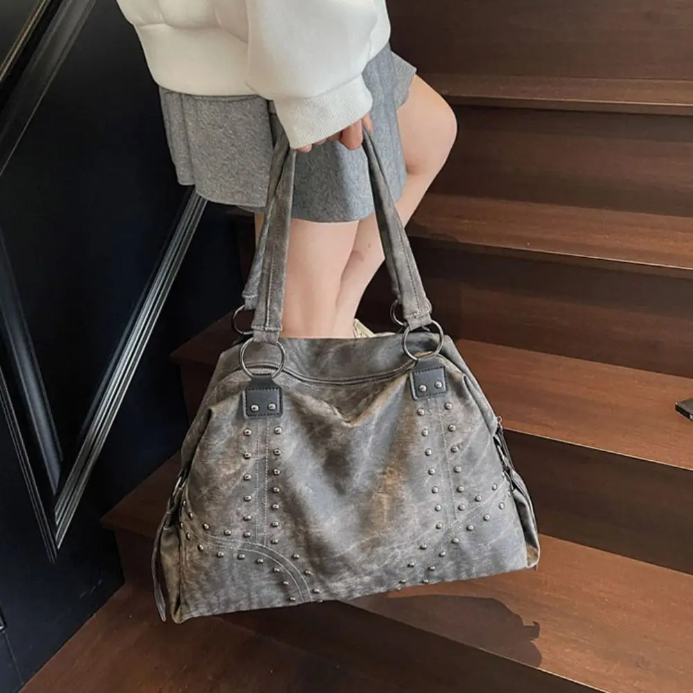 

PU Leather Rivet Shoulder Bags Large Capacity Retro American Style Locomotive Style Underarm Bag Solid Color Fashion Design