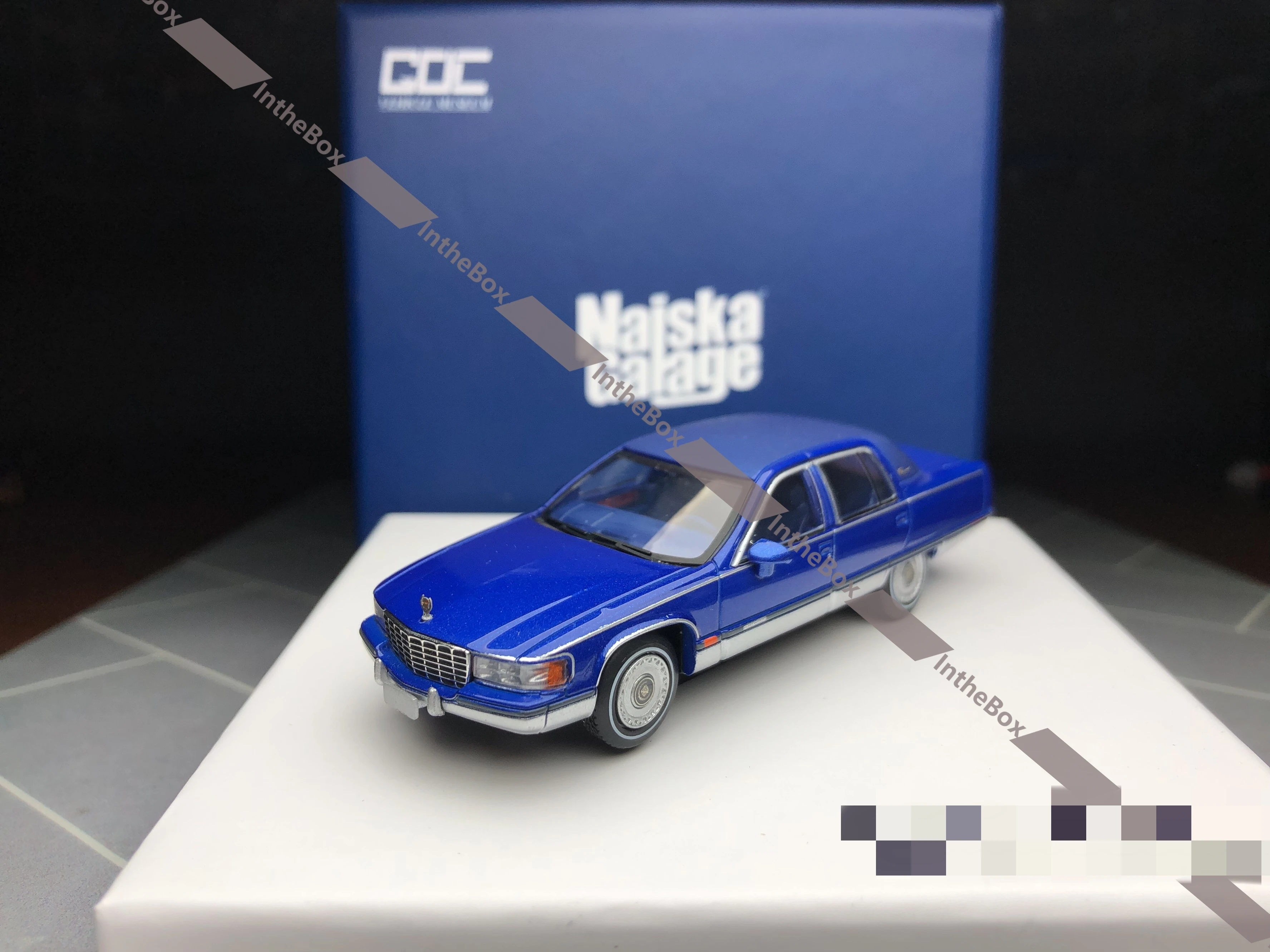 GOC 1/64 Alloy diecast car model Fellwood Brougham Blue Diecast Model Car Collection Limited Editon Hobby Toys