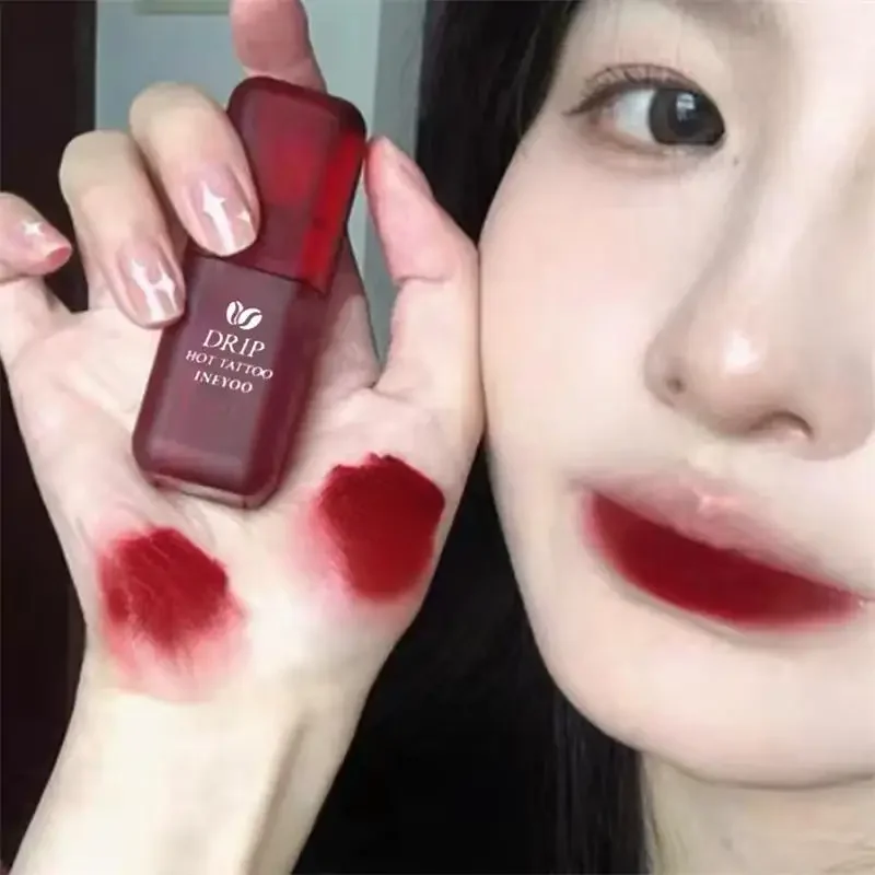 Rouge à lèvres rouge foncé imperméable mat nu brillant à lèvres mat baume à lèvres longue durée brillant à lèvres femmes débutant facile à appliquer maquillage