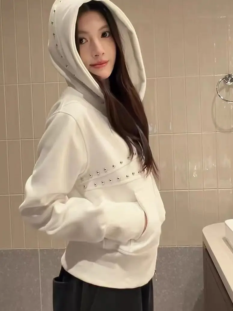 Korean Style Sweet Cool Rivet Short Hoodie Women Early Autumn Slim Waist Design Sensation Spicy Girl Overhead Shirt