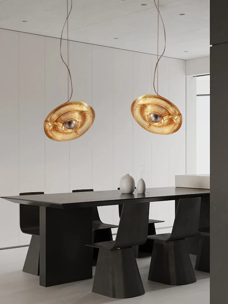 Stylish Minimalist …