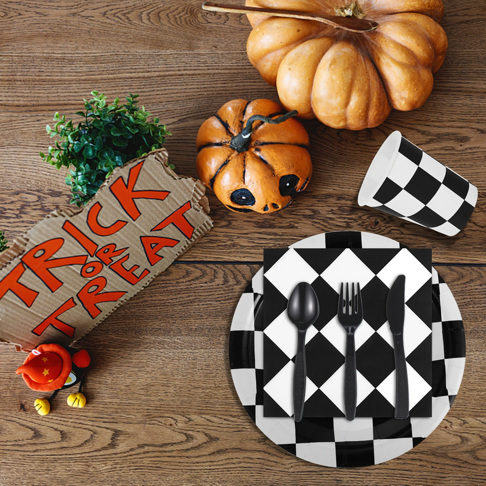 

1 set 1 Set Race Car Themed Disposable Tableware Set With Paper Plates Cups Straws Tablecloth Banner For Racing Birthday Party
