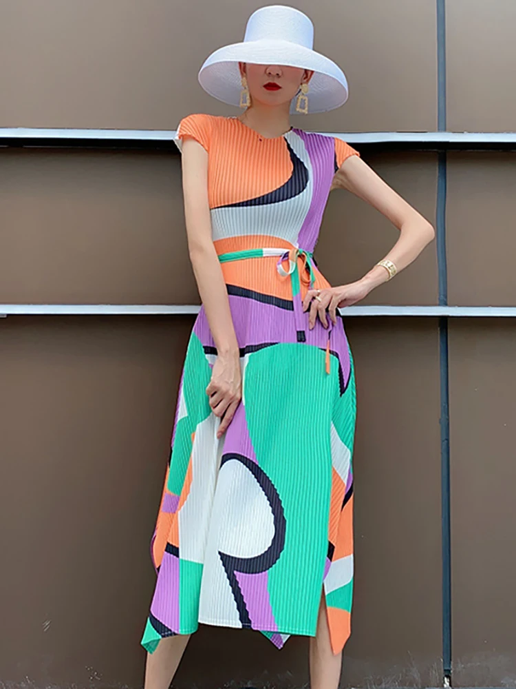 

Delocah High Quality Summer Women Fashion Runway Party Pleated Dress With Belt Short Sleeve Elasticity Geometric Print Dresses