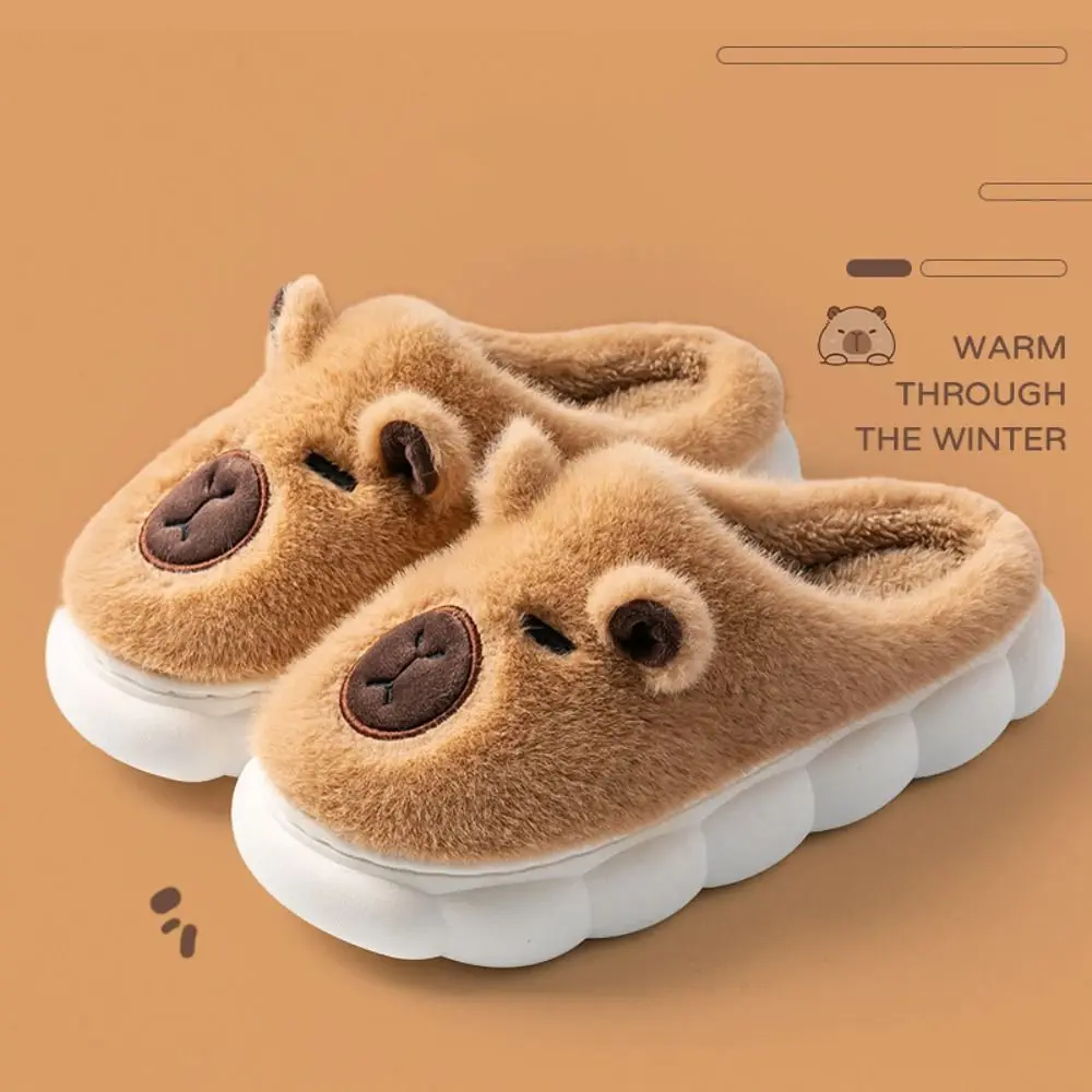 Pantofole in peluche capibara invernali addensate calde e morbide pantofole pelose in cartone animato antiscivolo scarpe in cotone per la casa con suola spessa per interni