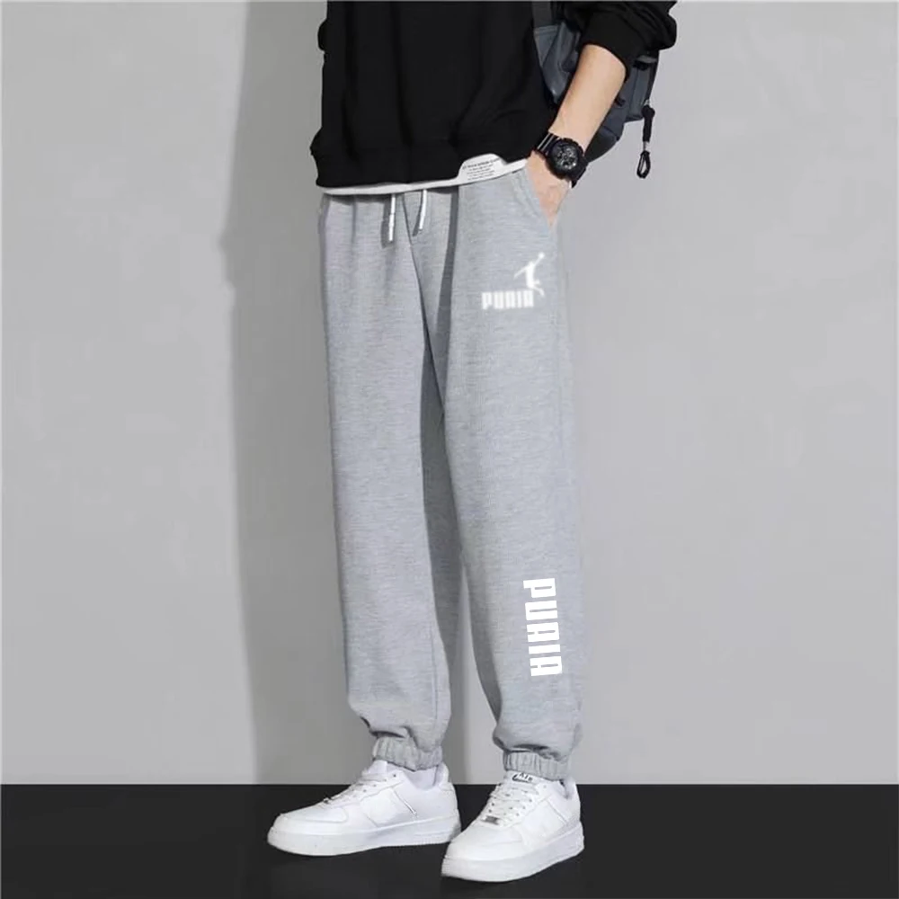 Streetwear featuring high-quality sports pants and shorts. 2026 new men's products. Casual, sporty, outdoor sportswear. Sports p