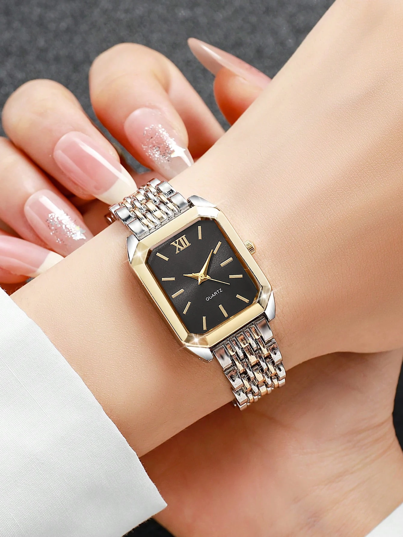 ساعة كوارتز بشريط فولاذي بسيط ومتفجر ومينا مربعة الشكل، هدية عيد ميلاد، بدون صندوق