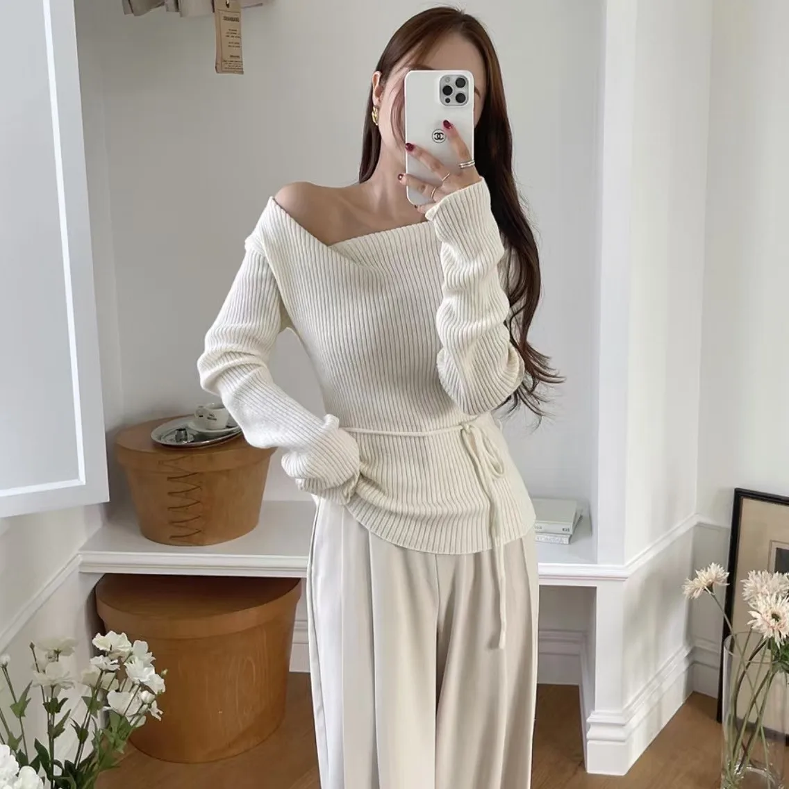 

Chic V-Ne Belted Long Sve Knitwear Women's Slimming Top Early Spring Design Korean Sle Casual Versatile Faionable