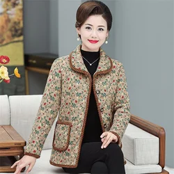 Winter Elderly Women Jacket Autumn Mothers Velvet Thicken Outerwear Warm Cotton-Padded Jacket Winter Loose Cotton coat