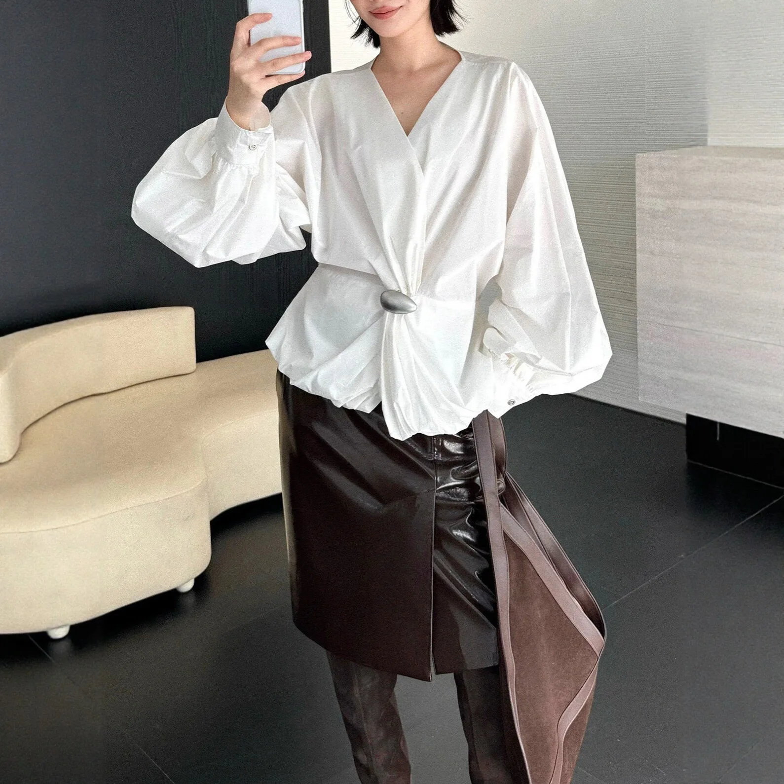 

Chic Long Sleeve Ladies Office Shirts V-neck Pullover Cross Knot Design Trendy Women's Blouse White Tops 2026 Spring New