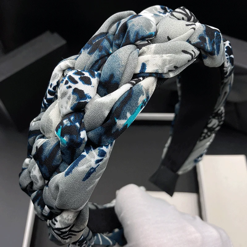 Light Luxury Halo Dyed Fabric Hairpin Hoop Women's High Skull Top Fashion New Style Foreign Style Wide Edge Hairpin Hoop view 5