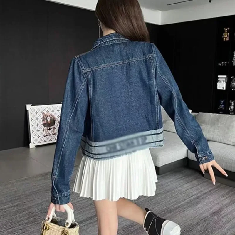 Small Vintage Crop Blue Women's Denim Jackets Short 2025 Models New In Sale รีวิวเกาหลี เสื้อผ้ามากมาย เสื้อโค้ทยีนส์หญิง