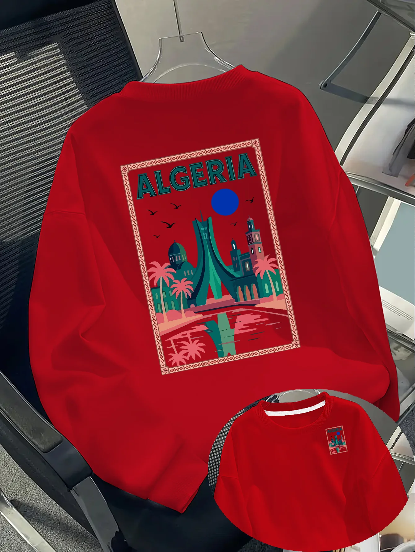 

Men'S Algeria Graphic Sweatshirt - Red Crewneck Pullover with Algerian Architecture Design