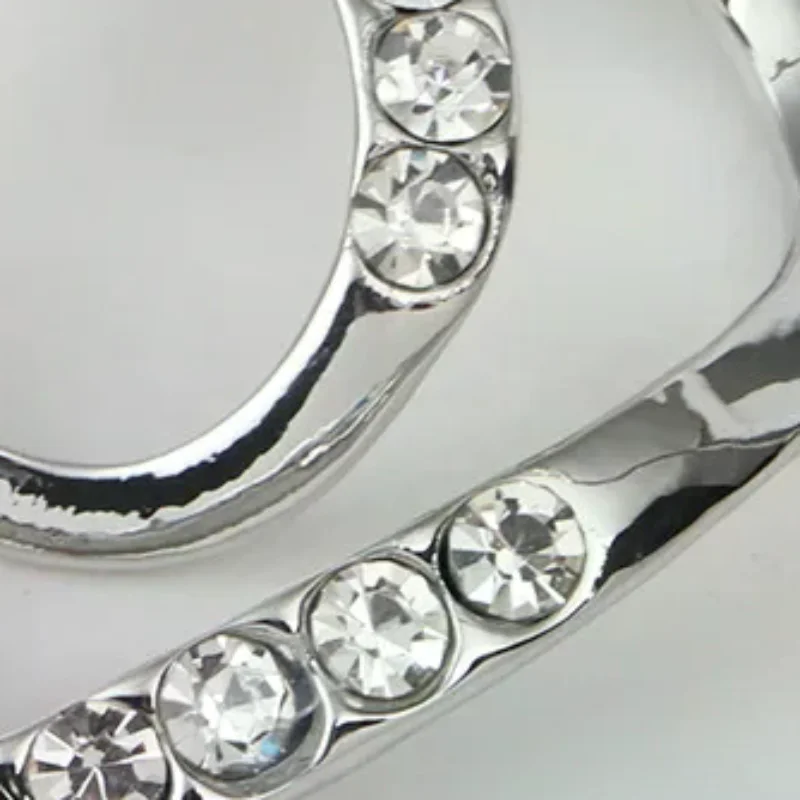 تي شيرت القلب وشاح دبابيس كريستال وشاح حريري مشبك بروش شال مشبك حلقي الأوشحة السحابة معقود زر دبوس الملحقات