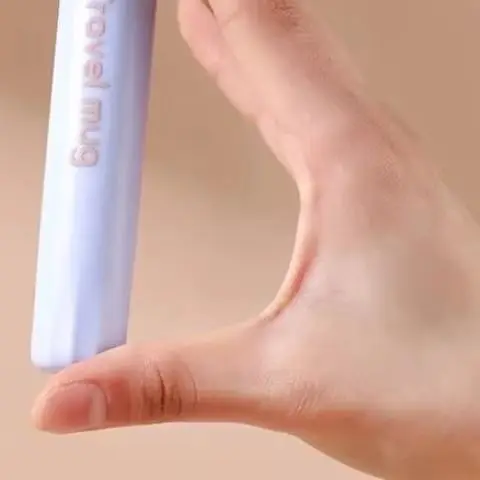 

Outdoor Portable Folding Cartoon Toothbrush Travel Small Soft Tooth Brush Toothbrushes For Adults Toiletry