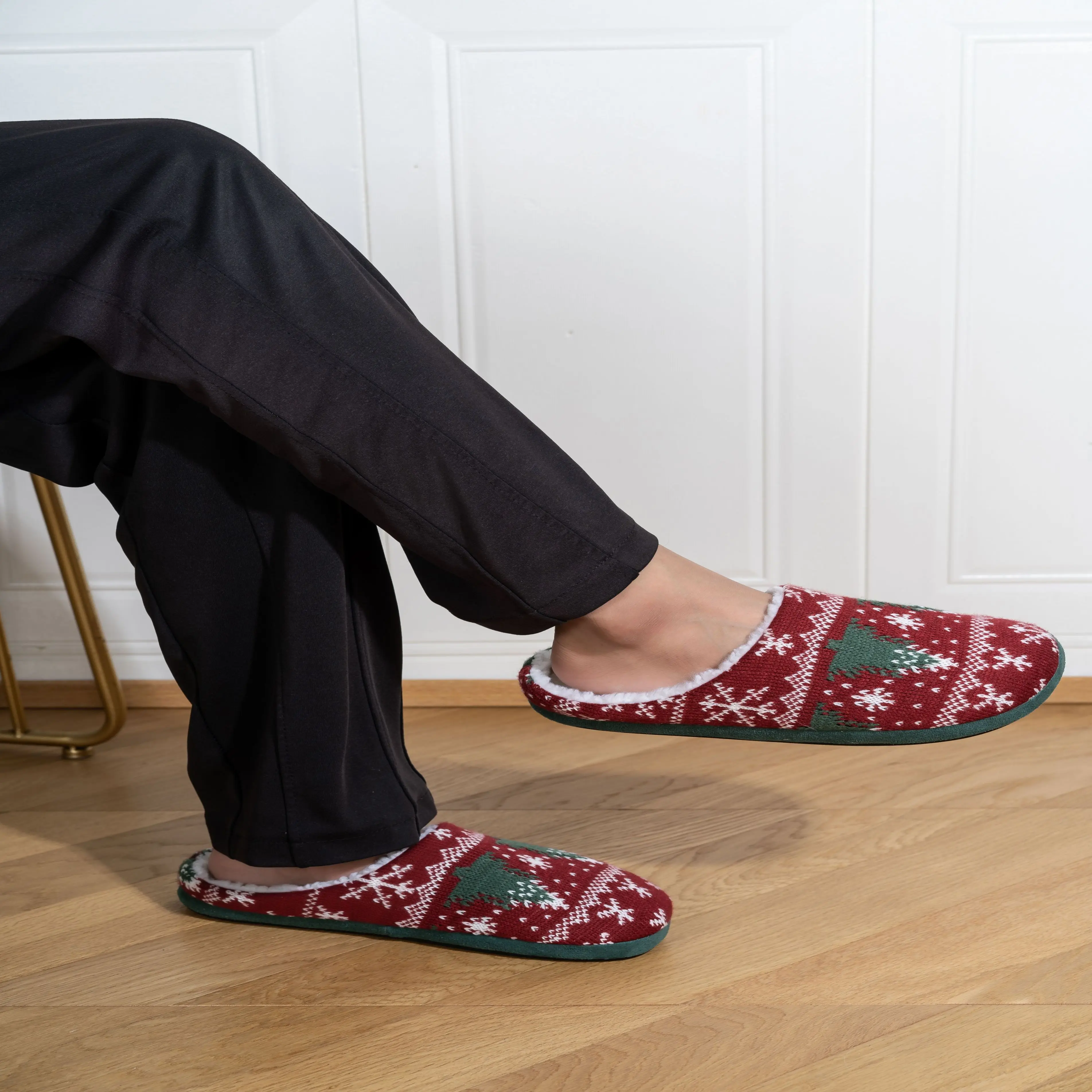 

Мужские осенне-зимние рождественские хлопковые тапочки с рисунком рождественской елки, новые домашние домашние хлопковые тапочки, теплые плюшевые перетаскивания