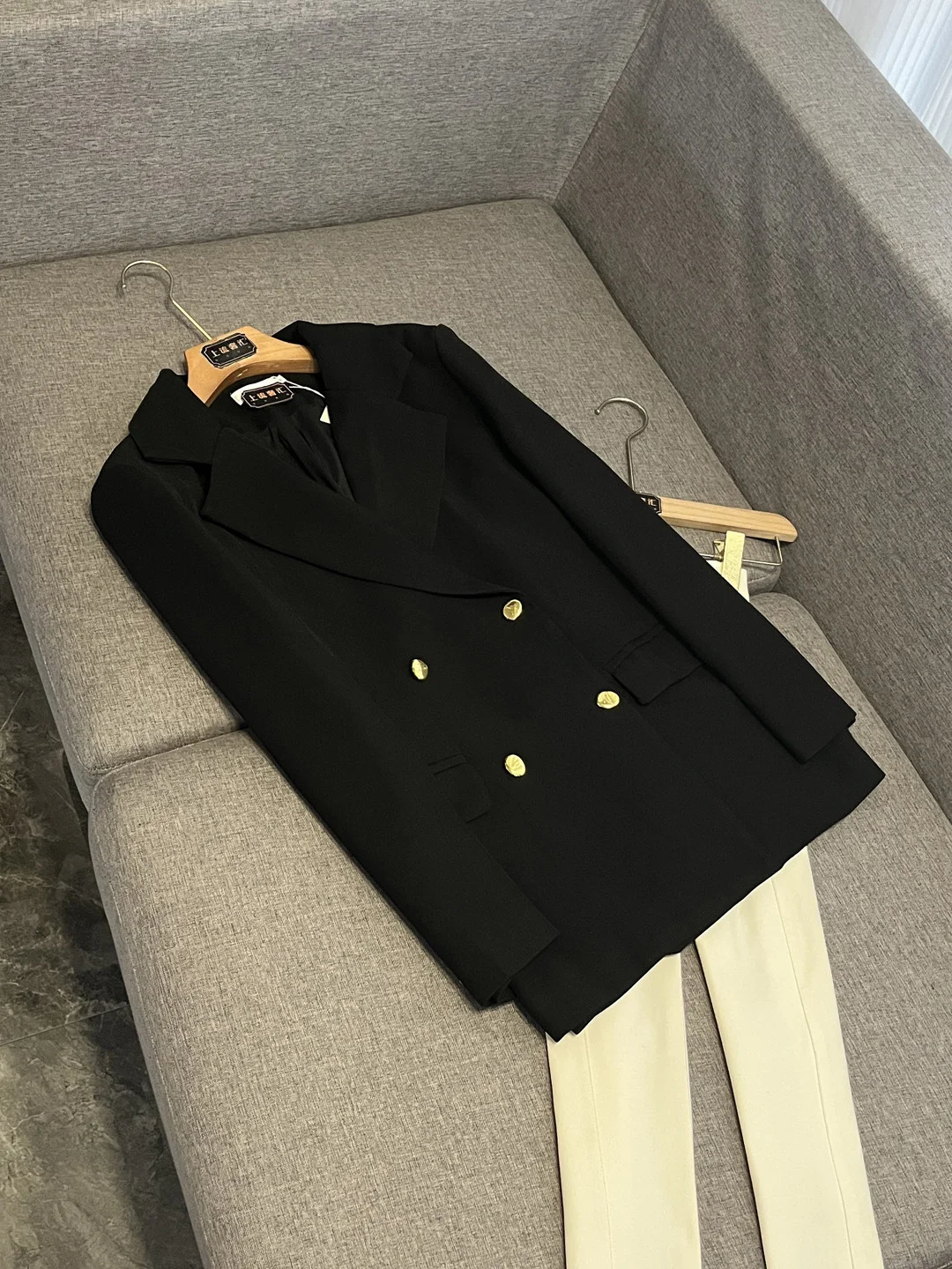 

Ele Winter 2025 Women's Design Suit Jaet Faionable Lady's Small Western Clothes Sli European Sle Long Sve