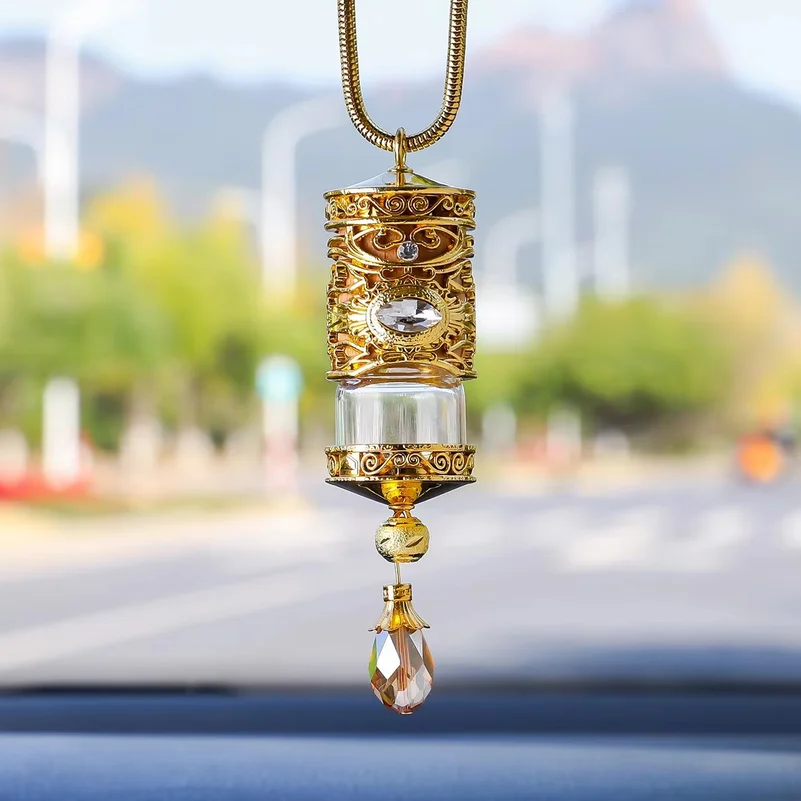 Refillable Car Perfume Pendant Alloy Car Air Freshener Holder Gold Hanging Perfume Bottle for Rearview Mirror Luxury Interior