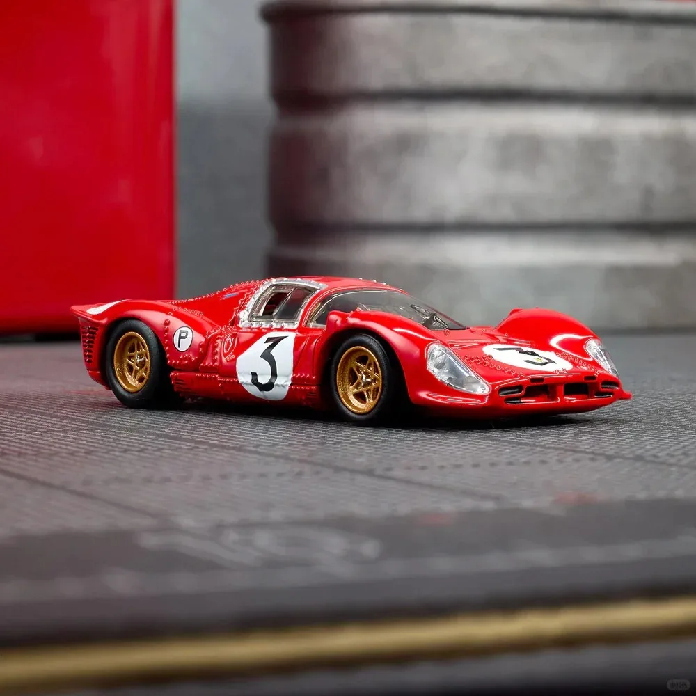 Nowy Hot Wheels Elite 64 1967 Ferrari 330 P4 Ferrari 1/64 Model Samochodu ze Stopu Metalu Dostępny w Magazynie Czerwona Wersja Model Samochodu Odlewany Kolekcjonerskie Zabawki
