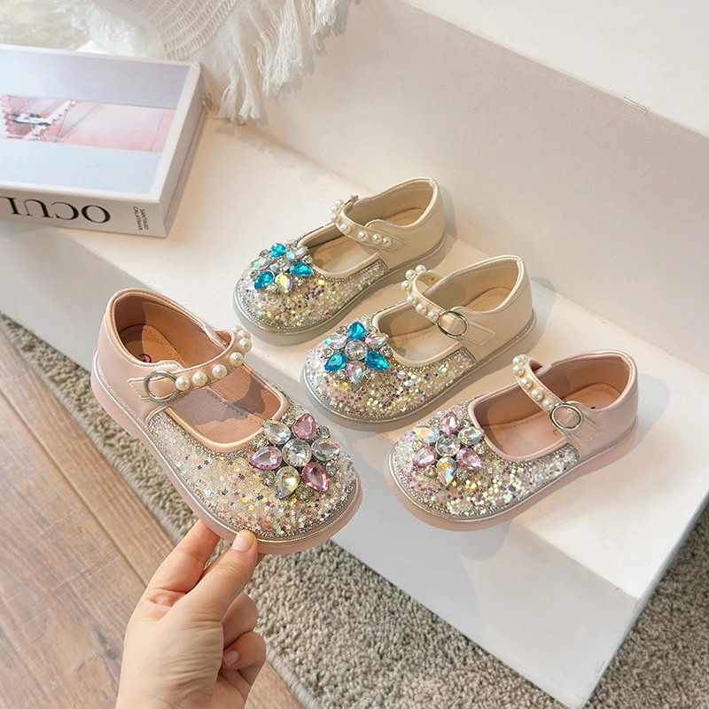 

2025 г., новая модная весенне-осенняя новая обувь принцессы для девочек, модная обувь для выступлений на мягкой подошве для девочек